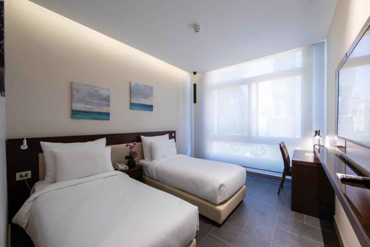 The Compass Hotel Амман Экстерьер фото